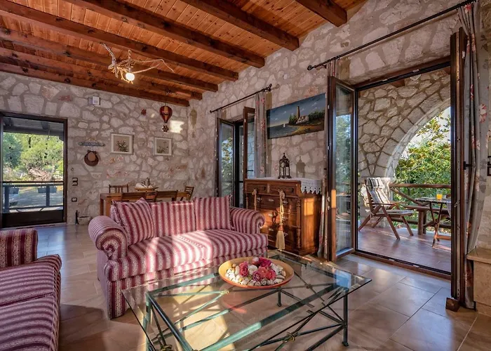 Orfeas Villa Méson Yerakaríon