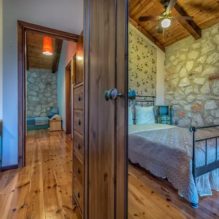 Orfeas Villa